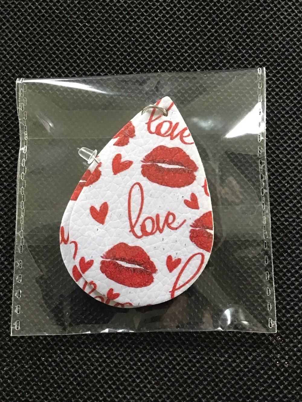 3/$11  NWOT!  Red Kiss Print Teardrop Earring - White Base
